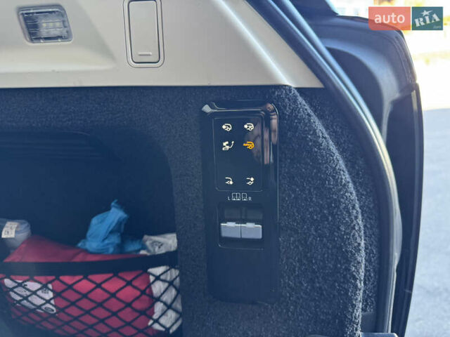 Синий Ленд Ровер Рендж Ровер, объемом двигателя 4.39 л и пробегом 40 тыс. км за 175000 $, фото 22 на Automoto.ua