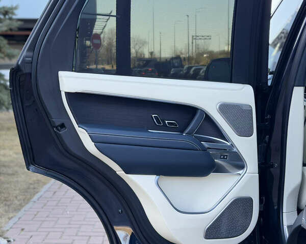 Синій Ленд Ровер Рендж Ровер, об'ємом двигуна 3 л та пробігом 69 тис. км за 164900 $, фото 11 на Automoto.ua