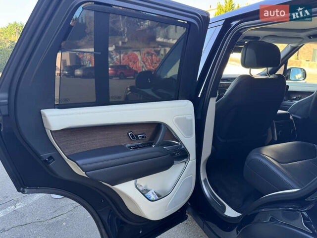 Синий Ленд Ровер Рендж Ровер, объемом двигателя 4.39 л и пробегом 40 тыс. км за 175000 $, фото 11 на Automoto.ua