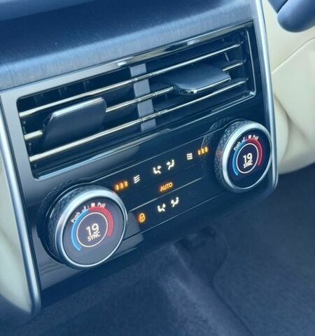 Синій Ленд Ровер Рендж Ровер, об'ємом двигуна 3 л та пробігом 69 тис. км за 164900 $, фото 15 на Automoto.ua