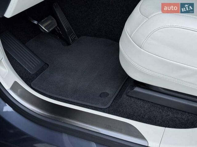 Синий Ленд Ровер Рендж Ровер, объемом двигателя 3 л и пробегом 9 тыс. км за 183000 $, фото 53 на Automoto.ua