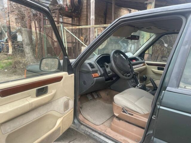 Зелений Ленд Ровер Рендж Ровер, об'ємом двигуна 2.5 л та пробігом 300 тис. км за 3000 $, фото 2 на Automoto.ua