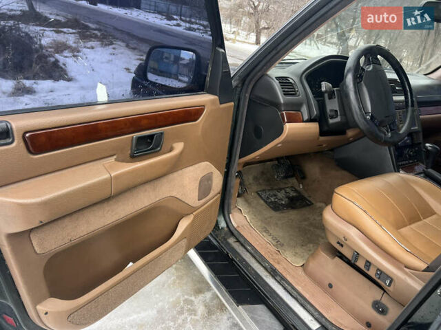 Зеленый Ленд Ровер Рендж Ровер, объемом двигателя 4.55 л и пробегом 400 тыс. км за 6000 $, фото 6 на Automoto.ua