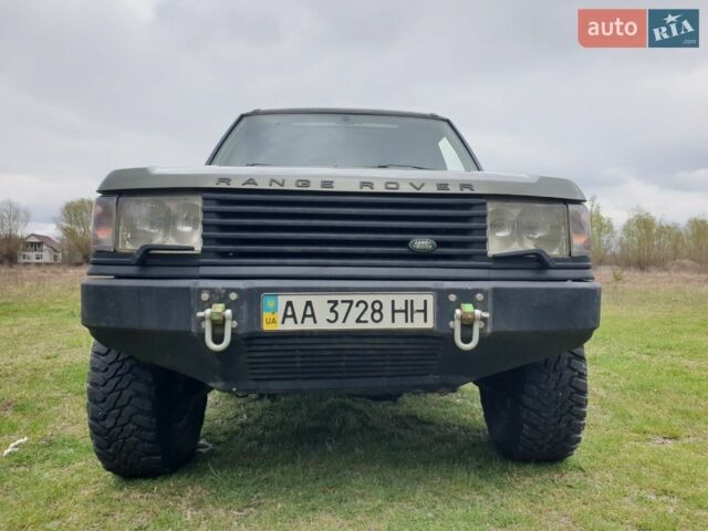 Зелений Ленд Ровер Рендж Ровер, об'ємом двигуна 4.55 л та пробігом 325 тис. км за 9000 $, фото 5 на Automoto.ua