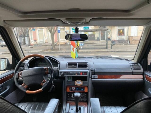 Зеленый Ленд Ровер Рендж Ровер, объемом двигателя 2.5 л и пробегом 350 тыс. км за 7000 $, фото 8 на Automoto.ua