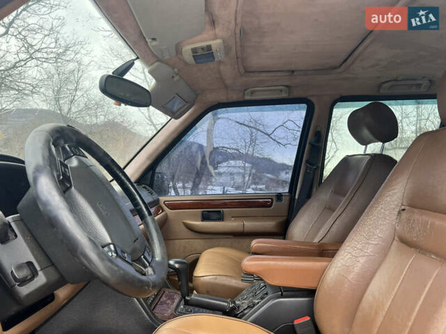 Зеленый Ленд Ровер Рендж Ровер, объемом двигателя 4.55 л и пробегом 400 тыс. км за 6000 $, фото 11 на Automoto.ua