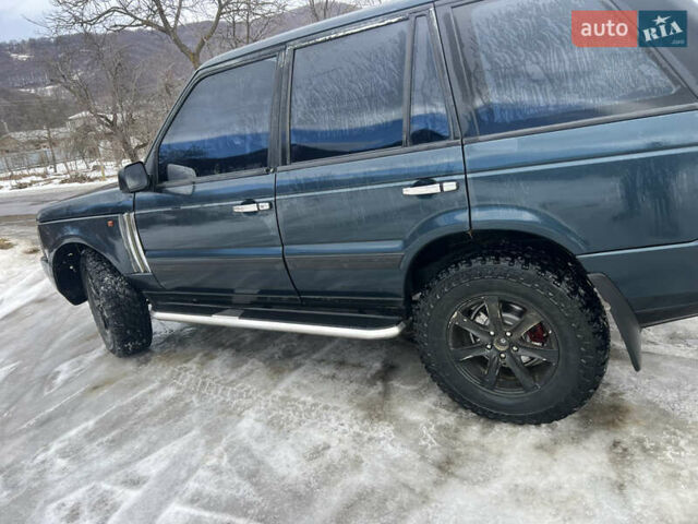 Зеленый Ленд Ровер Рендж Ровер, объемом двигателя 4.55 л и пробегом 400 тыс. км за 6000 $, фото 2 на Automoto.ua