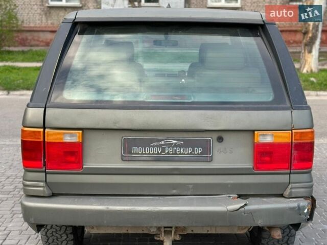 Зелений Ленд Ровер Рендж Ровер, об'ємом двигуна 3.95 л та пробігом 380 тис. км за 4800 $, фото 3 на Automoto.ua