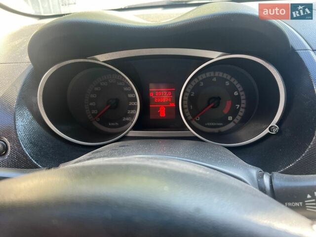Зелений Ленд Ровер Рендж Ровер, об'ємом двигуна 2.5 л та пробігом 250 тис. км за 3550 $, фото 19 на Automoto.ua