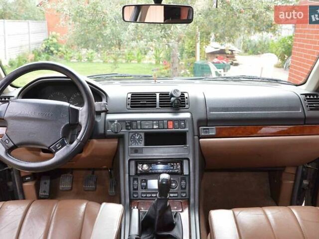 Зеленый Ленд Ровер Рендж Ровер, объемом двигателя 2.5 л и пробегом 228 тыс. км за 9999 $, фото 6 на Automoto.ua