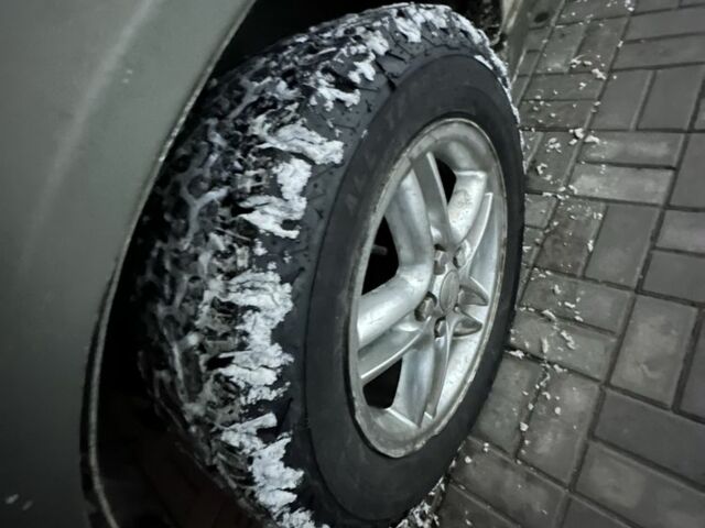 Зеленый Ленд Ровер Рендж Ровер, объемом двигателя 4 л и пробегом 300 тыс. км за 4300 $, фото 2 на Automoto.ua