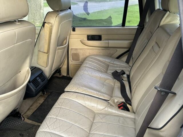 Зелений Ленд Ровер Рендж Ровер, об'ємом двигуна 4 л та пробігом 380 тис. км за 4800 $, фото 6 на Automoto.ua