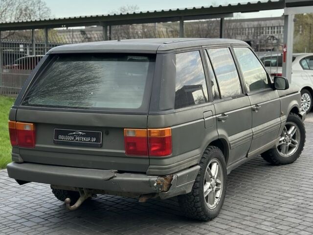 Зелений Ленд Ровер Рендж Ровер, об'ємом двигуна 4 л та пробігом 380 тис. км за 4800 $, фото 5 на Automoto.ua