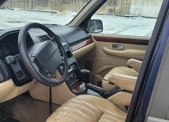 Зеленый Ленд Ровер Рендж Ровер, объемом двигателя 2.5 л и пробегом 245 тыс. км за 3000 $, фото 1 на Automoto.ua