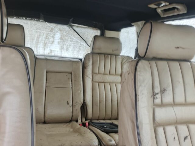 Зелений Ленд Ровер Рендж Ровер, об'ємом двигуна 0 л та пробігом 300 тис. км за 2800 $, фото 3 на Automoto.ua