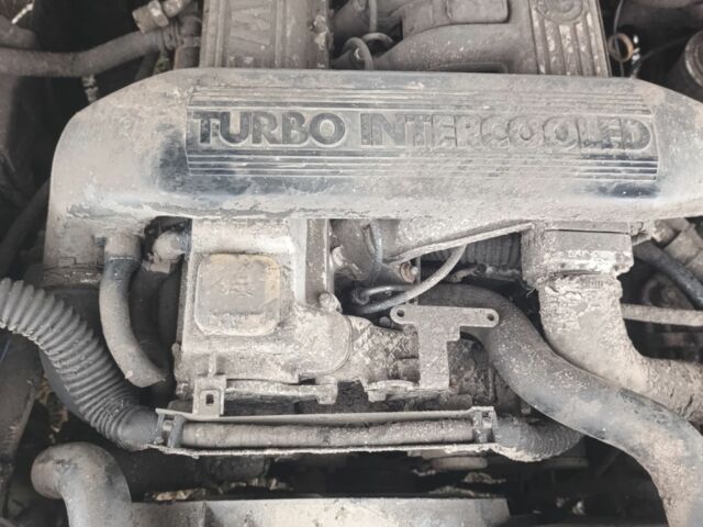 Зелений Ленд Ровер Рендж Ровер, об'ємом двигуна 0 л та пробігом 300 тис. км за 2800 $, фото 1 на Automoto.ua