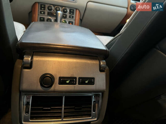 Зелений Ленд Ровер Рендж Ровер, об'ємом двигуна 2.9 л та пробігом 468 тис. км за 10500 $, фото 14 на Automoto.ua