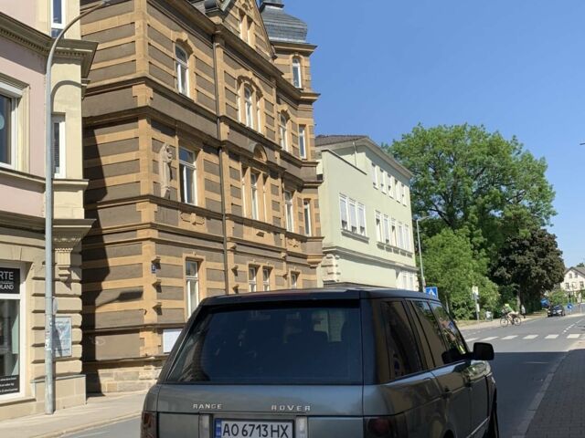 Зелений Ленд Ровер Рендж Ровер, об'ємом двигуна 2.9 л та пробігом 340 тис. км за 11069 $, фото 4 на Automoto.ua