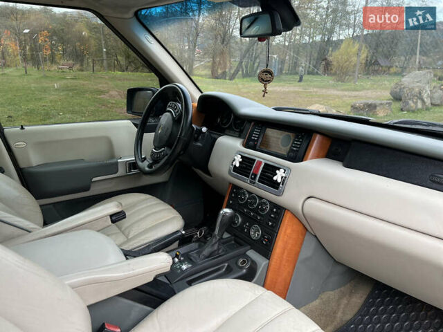 Ленд Ровер Рендж Ровер 2002 в Стрые на Automoto.ua Зеленый Ленд Ровер Рендж Ровер, объемом двигателя 2.93 л и пробегом 440 тыс. км за 7900 $, фото 12 на Automoto.ua