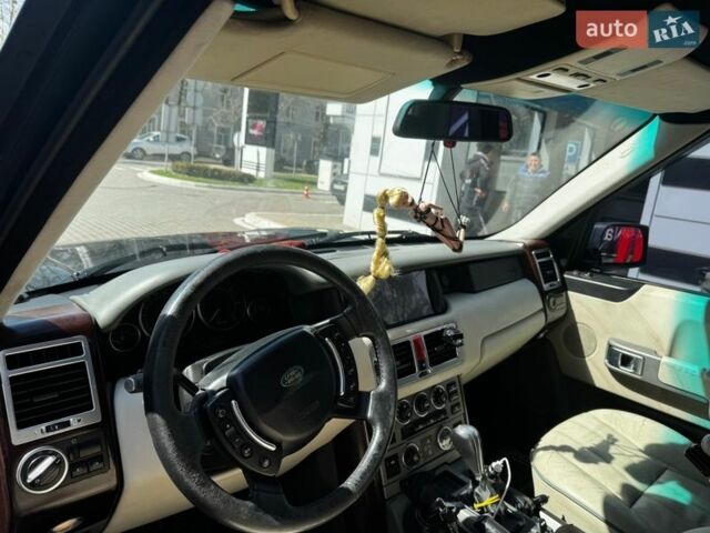 Зеленый Ленд Ровер Рендж Ровер, объемом двигателя 3 л и пробегом 360 тыс. км за 6000 $, фото 5 на Automoto.ua