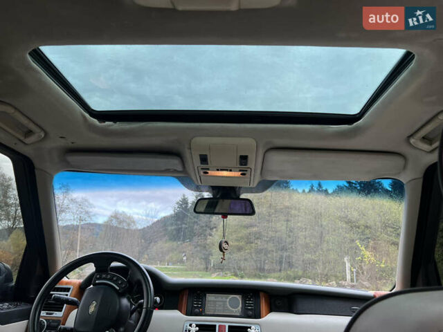 Ленд Ровер Рендж Ровер 2002 в Стрые на Automoto.ua Зеленый Ленд Ровер Рендж Ровер, объемом двигателя 2.93 л и пробегом 440 тыс. км за 7900 $, фото 15 на Automoto.ua