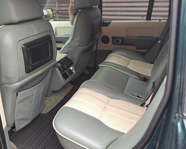 Зелений Ленд Ровер Рендж Ровер, об'ємом двигуна 4.4 л та пробігом 312 тис. км за 9000 $, фото 1 на Automoto.ua