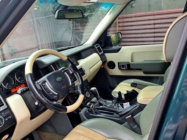 Зелений Ленд Ровер Рендж Ровер, об'ємом двигуна 4.4 л та пробігом 313 тис. км за 9500 $, фото 8 на Automoto.ua