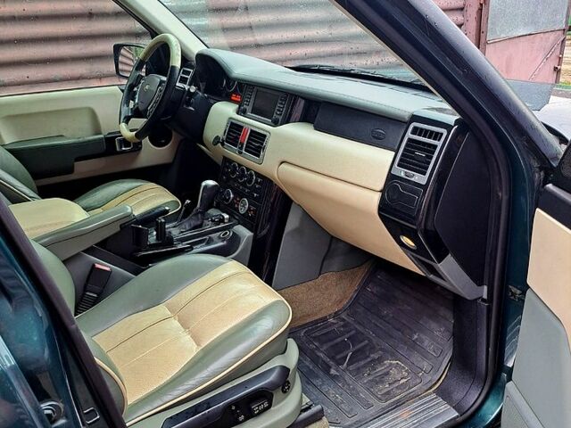 Зелений Ленд Ровер Рендж Ровер, об'ємом двигуна 4.4 л та пробігом 313 тис. км за 9500 $, фото 9 на Automoto.ua