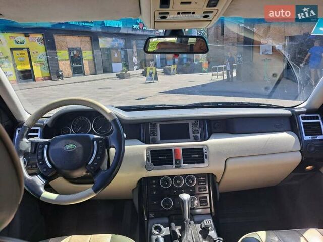 Зелений Ленд Ровер Рендж Ровер, об'ємом двигуна 4.4 л та пробігом 312 тис. км за 9000 $, фото 2 на Automoto.ua