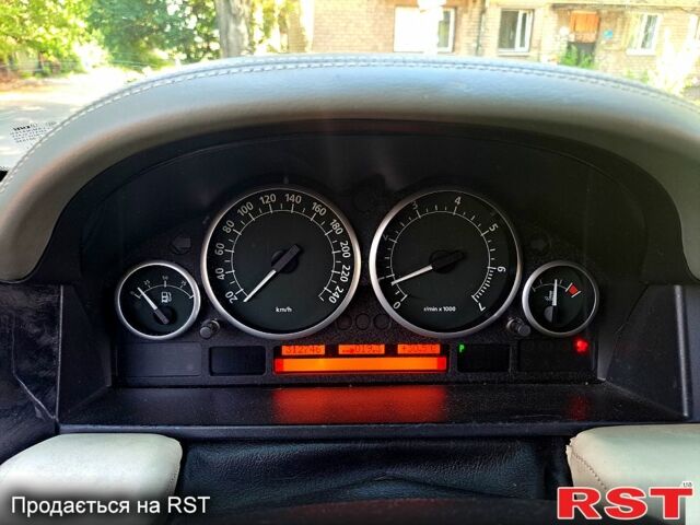 Зелений Ленд Ровер Рендж Ровер, об'ємом двигуна 4.4 л та пробігом 313 тис. км за 9500 $, фото 6 на Automoto.ua