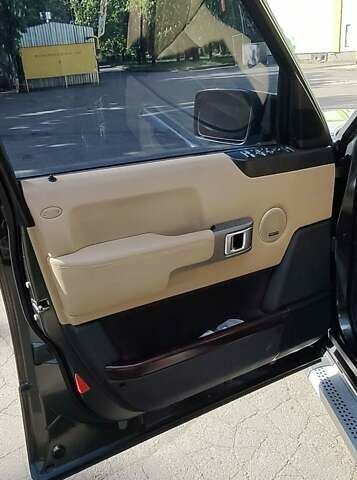 Зеленый Ленд Ровер Рендж Ровер, объемом двигателя 3 л и пробегом 427 тыс. км за 11300 $, фото 18 на Automoto.ua