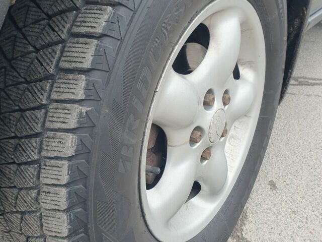 Зелений Ленд Ровер Рендж Ровер, об'ємом двигуна 2 л та пробігом 310 тис. км за 3650 $, фото 8 на Automoto.ua