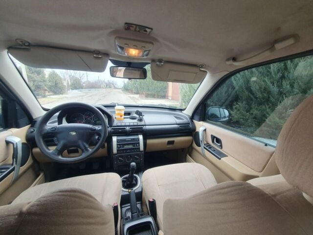 Зелений Ленд Ровер Рендж Ровер, об'ємом двигуна 2 л та пробігом 310 тис. км за 3650 $, фото 9 на Automoto.ua