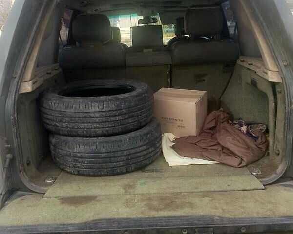 Зелений Ленд Ровер Рендж Ровер, об'ємом двигуна 3 л та пробігом 220 тис. км за 4500 $, фото 1 на Automoto.ua