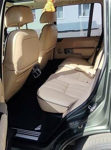 Зеленый Ленд Ровер Рендж Ровер, объемом двигателя 3 л и пробегом 427 тыс. км за 11300 $, фото 14 на Automoto.ua