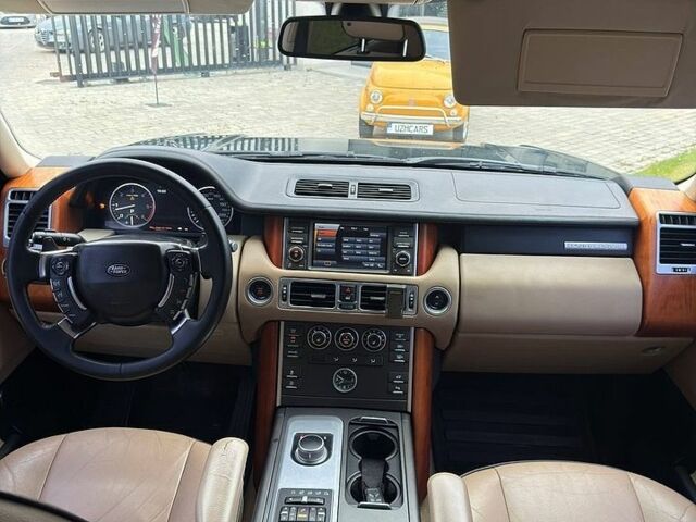 Зелений Ленд Ровер Рендж Ровер, об'ємом двигуна 4.37 л та пробігом 180 тис. км за 16000 $, фото 6 на Automoto.ua