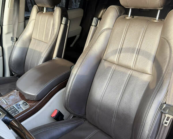 Зелений Ленд Ровер Рендж Ровер, об'ємом двигуна 3 л та пробігом 130 тис. км за 24600 $, фото 15 на Automoto.ua