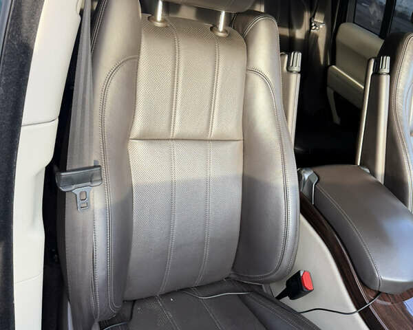 Зелений Ленд Ровер Рендж Ровер, об'ємом двигуна 3 л та пробігом 130 тис. км за 24600 $, фото 11 на Automoto.ua