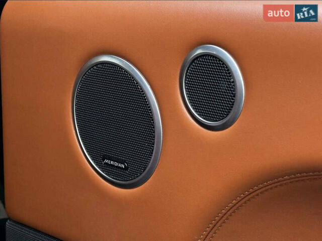 Ленд Ровер Рендж Ровер 2014 в Черновцах на Automoto.ua Зеленый Ленд Ровер Рендж Ровер, объемом двигателя 4.37 л и пробегом 240 тыс. км за 32000 $, фото 16 на Automoto.ua