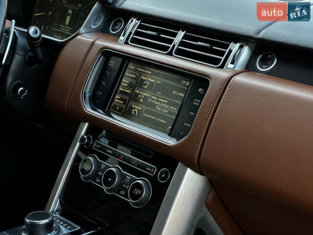 Зеленый Ленд Ровер Рендж Ровер, объемом двигателя 4.37 л и пробегом 240 тыс. км за 31000 $, фото 9 на Automoto.ua