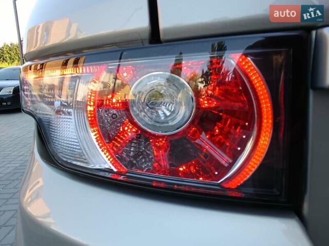 Зеленый Ленд Ровер Рендж Ровер, объемом двигателя 2 л и пробегом 141 тыс. км за 19100 $, фото 5 на Automoto.ua