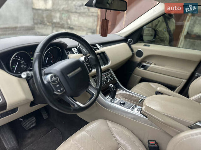 Зеленый Ленд Ровер Рендж Ровер, объемом двигателя 2.99 л и пробегом 99 тыс. км за 34999 $, фото 9 на Automoto.ua