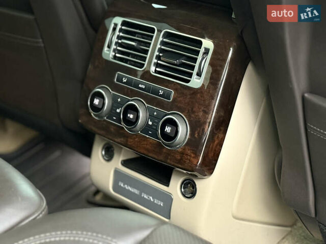 Зеленый Ленд Ровер Рендж Ровер, объемом двигателя 2.99 л и пробегом 172 тыс. км за 42999 $, фото 17 на Automoto.ua