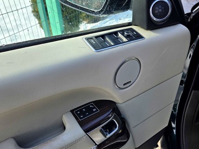 Зеленый Ленд Ровер Рендж Ровер, объемом двигателя 3 л и пробегом 16200 тыс. км за 28000 $, фото 10 на Automoto.ua