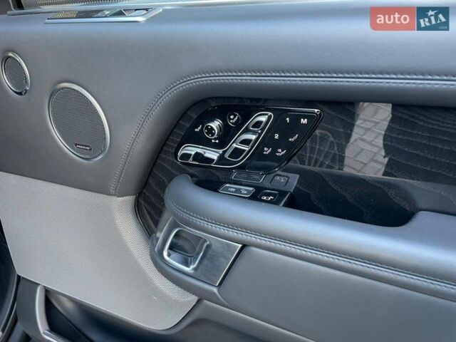 Зеленый Ленд Ровер Рендж Ровер, объемом двигателя 5 л и пробегом 199 тыс. км за 67000 $, фото 19 на Automoto.ua