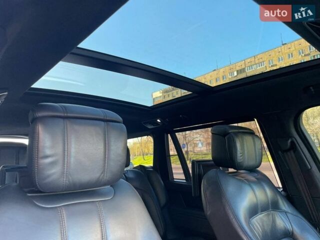 Зеленый Ленд Ровер Рендж Ровер, объемом двигателя 5 л и пробегом 199 тыс. км за 67000 $, фото 22 на Automoto.ua