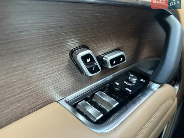 Зеленый Ленд Ровер Рендж Ровер, объемом двигателя 3 л и пробегом 10 тыс. км за 215000 $, фото 8 на Automoto.ua