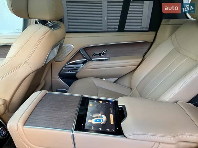 Зеленый Ленд Ровер Рендж Ровер, объемом двигателя 3 л и пробегом 10 тыс. км за 215000 $, фото 43 на Automoto.ua