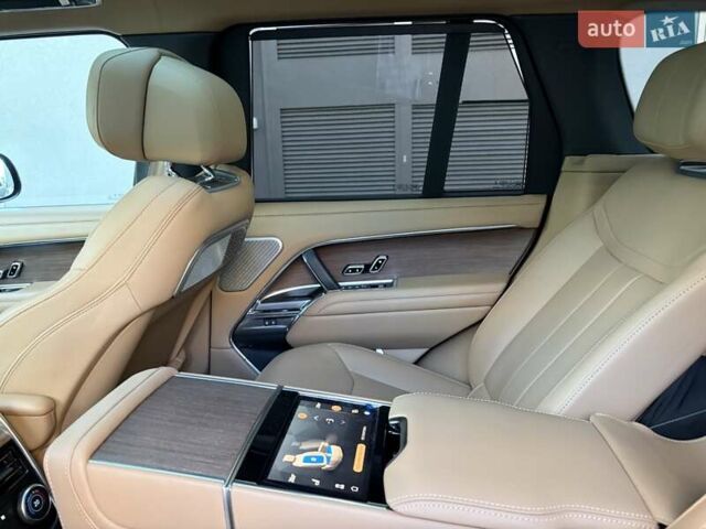 Зеленый Ленд Ровер Рендж Ровер, объемом двигателя 3 л и пробегом 10 тыс. км за 215000 $, фото 42 на Automoto.ua