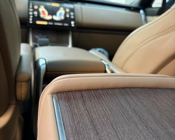 Зеленый Ленд Ровер Рендж Ровер, объемом двигателя 3 л и пробегом 10 тыс. км за 215000 $, фото 57 на Automoto.ua